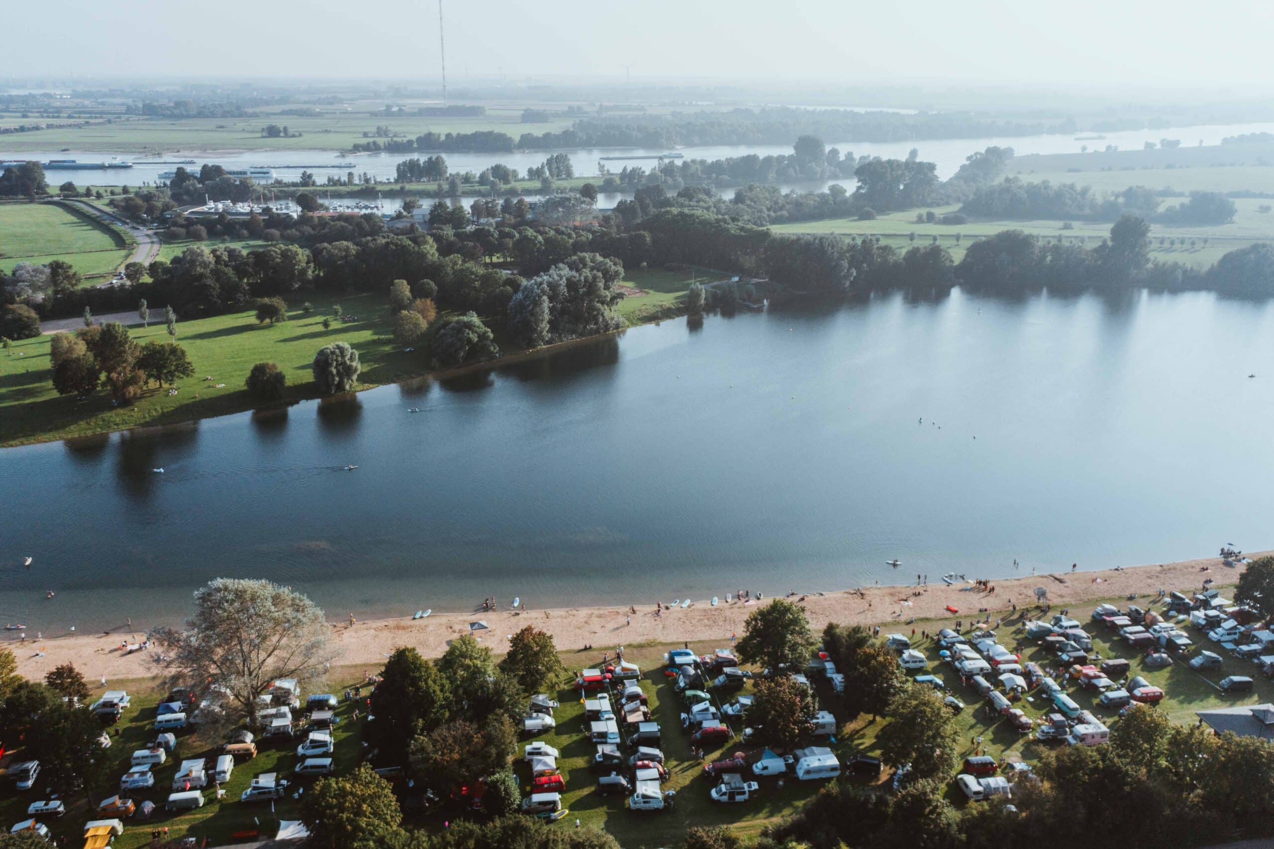 Der Vorverkauf für das  Bulli Summer Festival Summercamp  startet am 1. Dezember 2021 um 9.00 Uhr